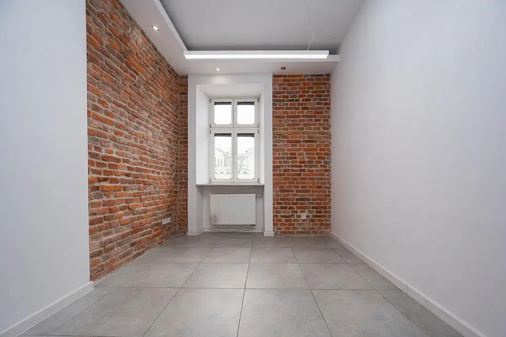 Cuisine; électroménager, parquet, lumière naturelle, style moderne