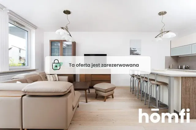 Küche; küchengeräte, holzboden, tageslicht, moderner stil