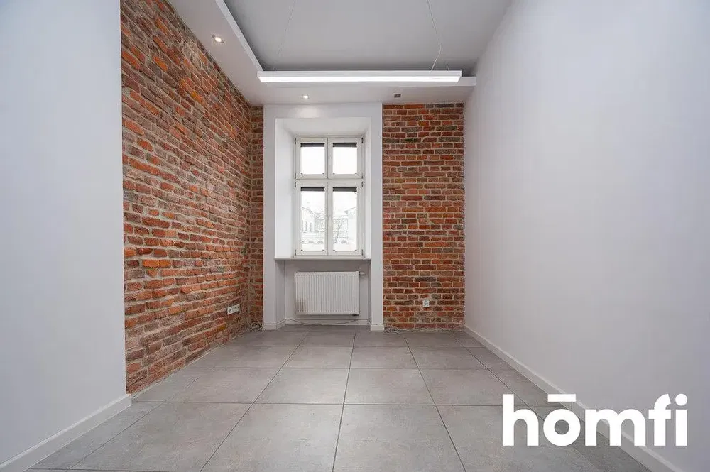 Cuisine; électroménager, parquet, lumière naturelle, style moderne