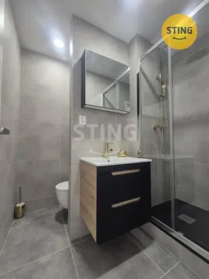 Living room; wood floor, natural light, modern style