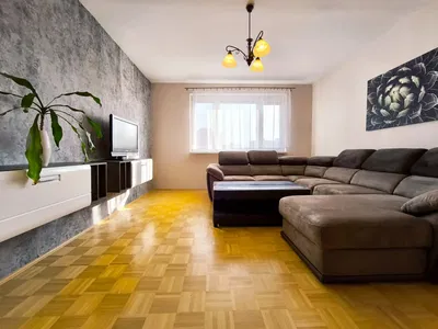 Cuisine; électroménager, parquet, lumière naturelle, style moderne