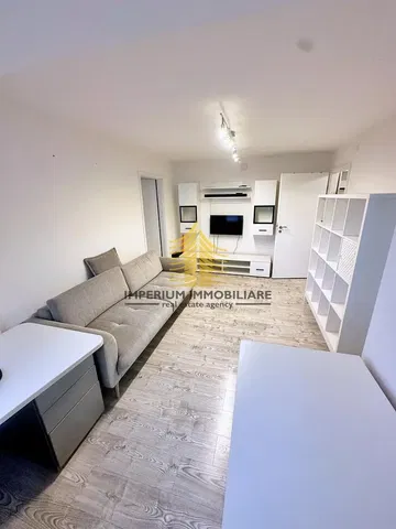 Cuisine; électroménager, parquet, lumière naturelle, style moderne