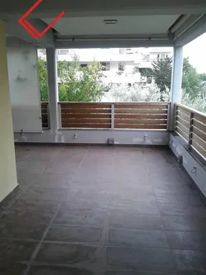 Cuisine; électroménager, parquet, lumière naturelle, style moderne