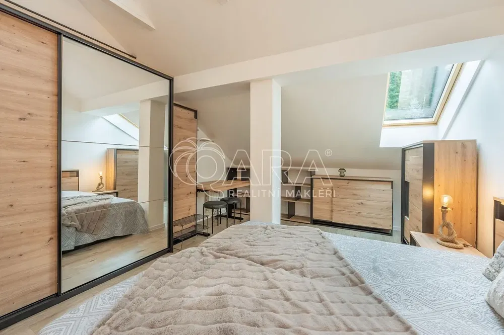 Kitchen; kitchen appliances, wood floor, natural light, modern style