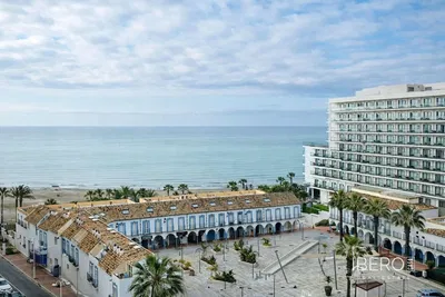 Obývací pokoj; výhled, přirozené světlo, moderní styl