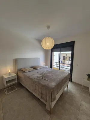 Schlafzimmer; tageslicht, fliesenboden