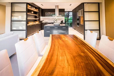 Cuisine; style moderne, lumière naturelle
