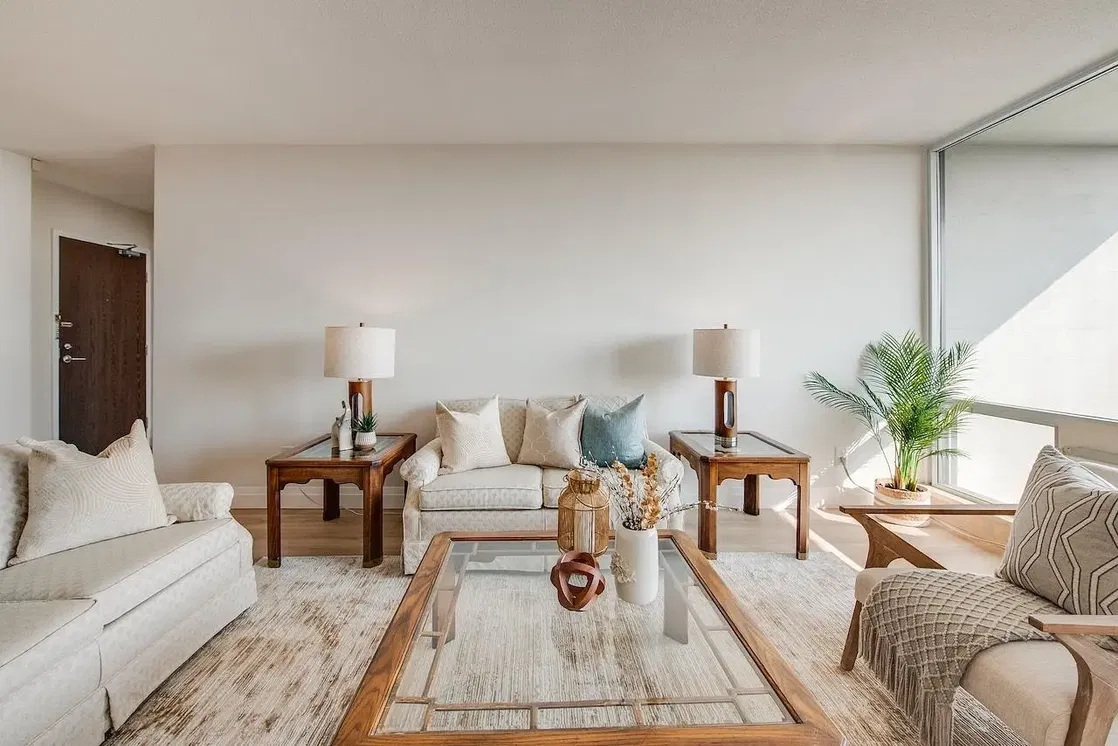 Wohnzimmer; tageslicht, moderner stil