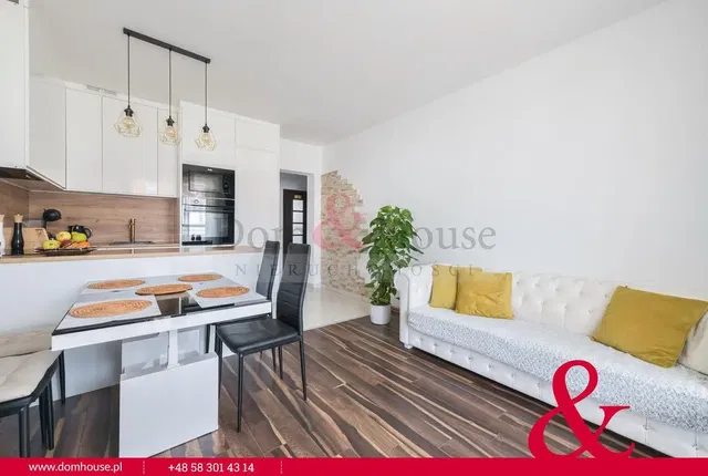 Дневна соба; поглед, природно светло, модерни стил