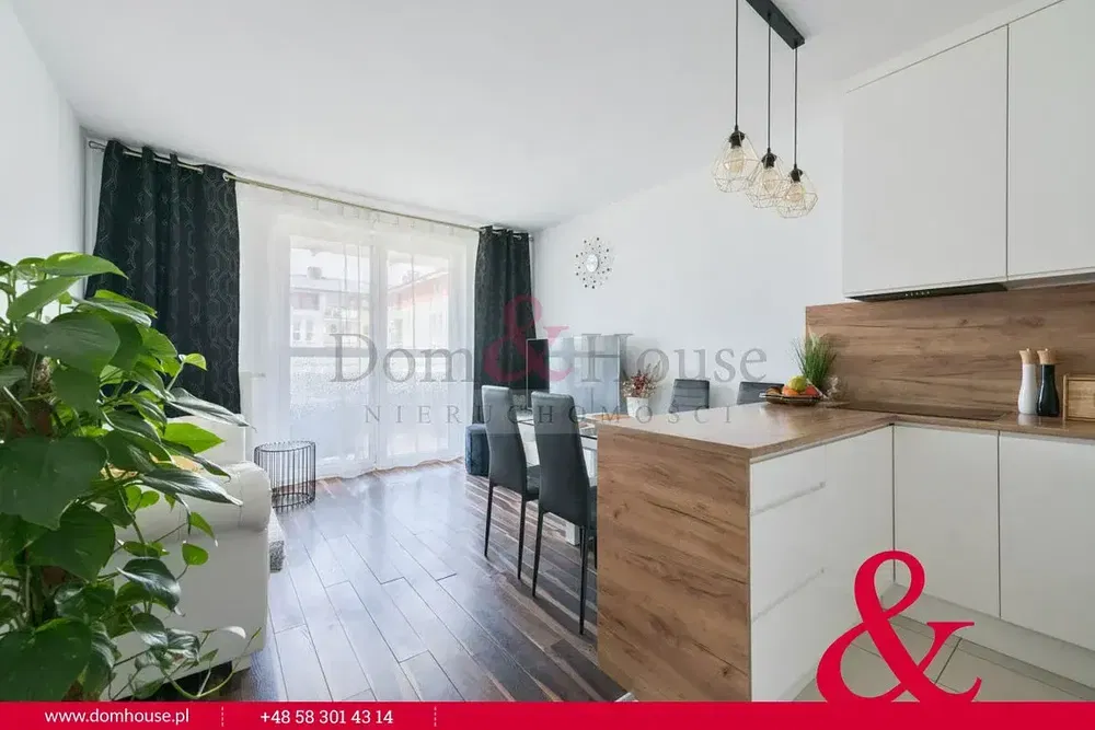 Кухиња; поглед, природно светло, модерни стил