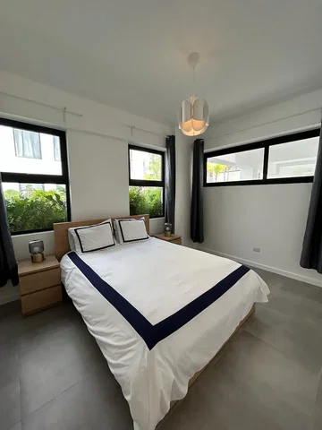 Camera da letto; luce naturale, stile moderno
