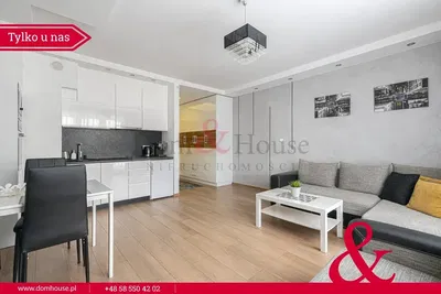 Salón; vista, estilo moderno, luz natural