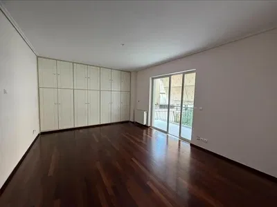 Salon; parquet, vue, lumière naturelle