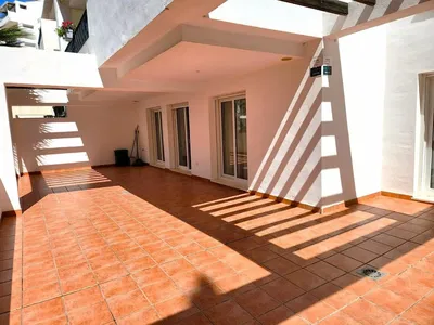 Terrace; tile floor, natural light
