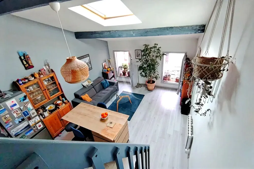 Obývací pokoj; přirozené světlo, moderní styl