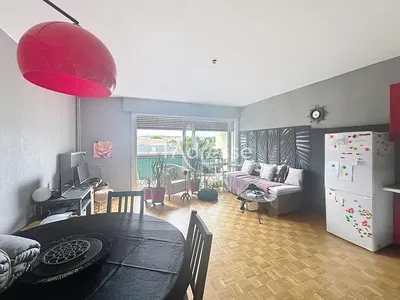 Дневна соба; поглед, кухињски апарати