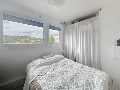 Slaapkamer; uitzicht, natuurlijk licht, moderne stijl