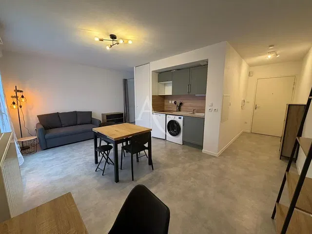 Salon; lumière naturelle