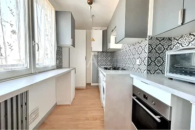 Cocina; electrodomésticos, luz natural, estilo moderno