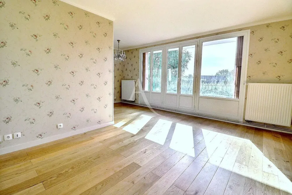 Wohnzimmer; holzboden, tageslicht, blick