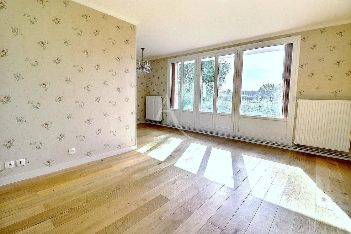 Wohnzimmer; holzboden, tageslicht, blick