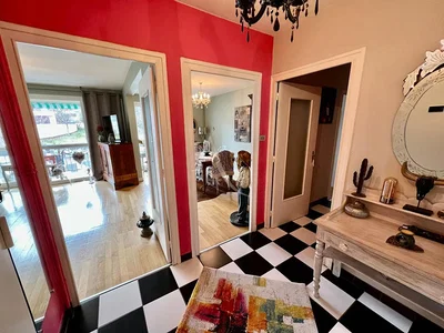 Garderobe; tageslicht, rustikaler stil