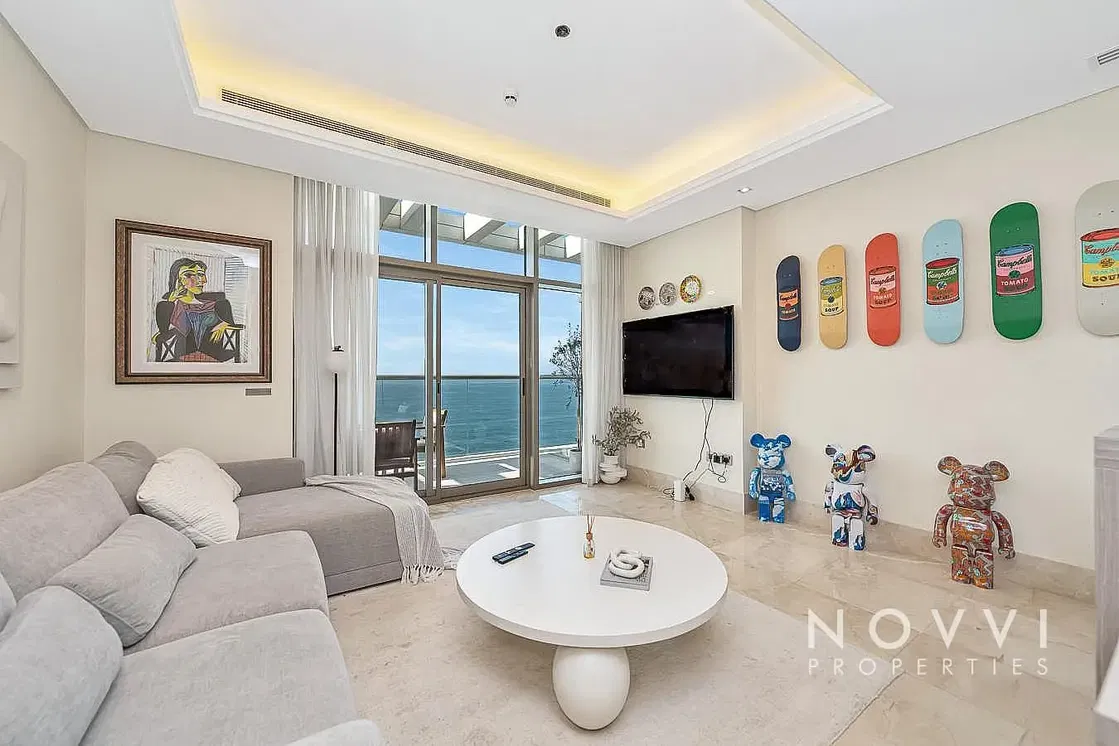 Dnevni boravak; pogled, moderan stil, prirodna svjetlost