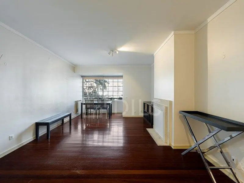 Salon; parquet, lumière naturelle