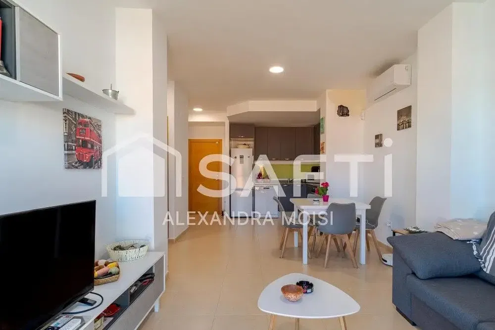 Obývací pokoj; přirozené světlo, moderní styl