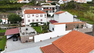 Maison et environs; vue