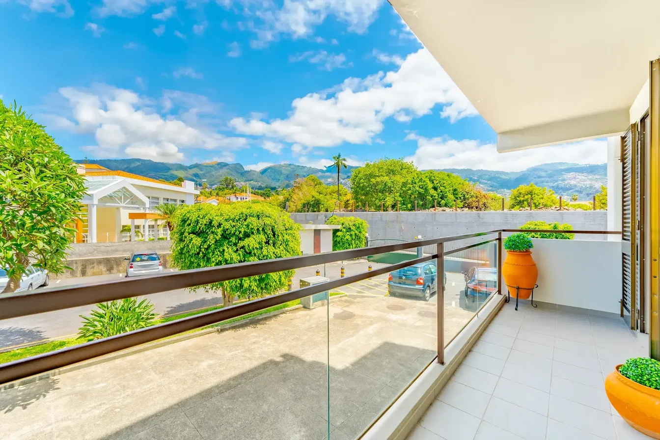 Balcon; vue, carrelage