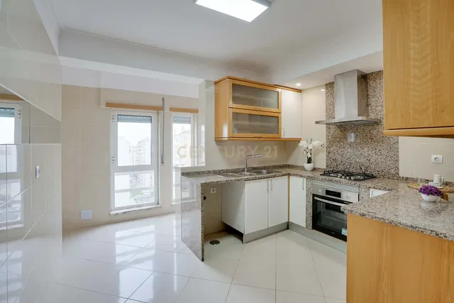 Küche; küchengeräte, blick, fliesenboden, tageslicht