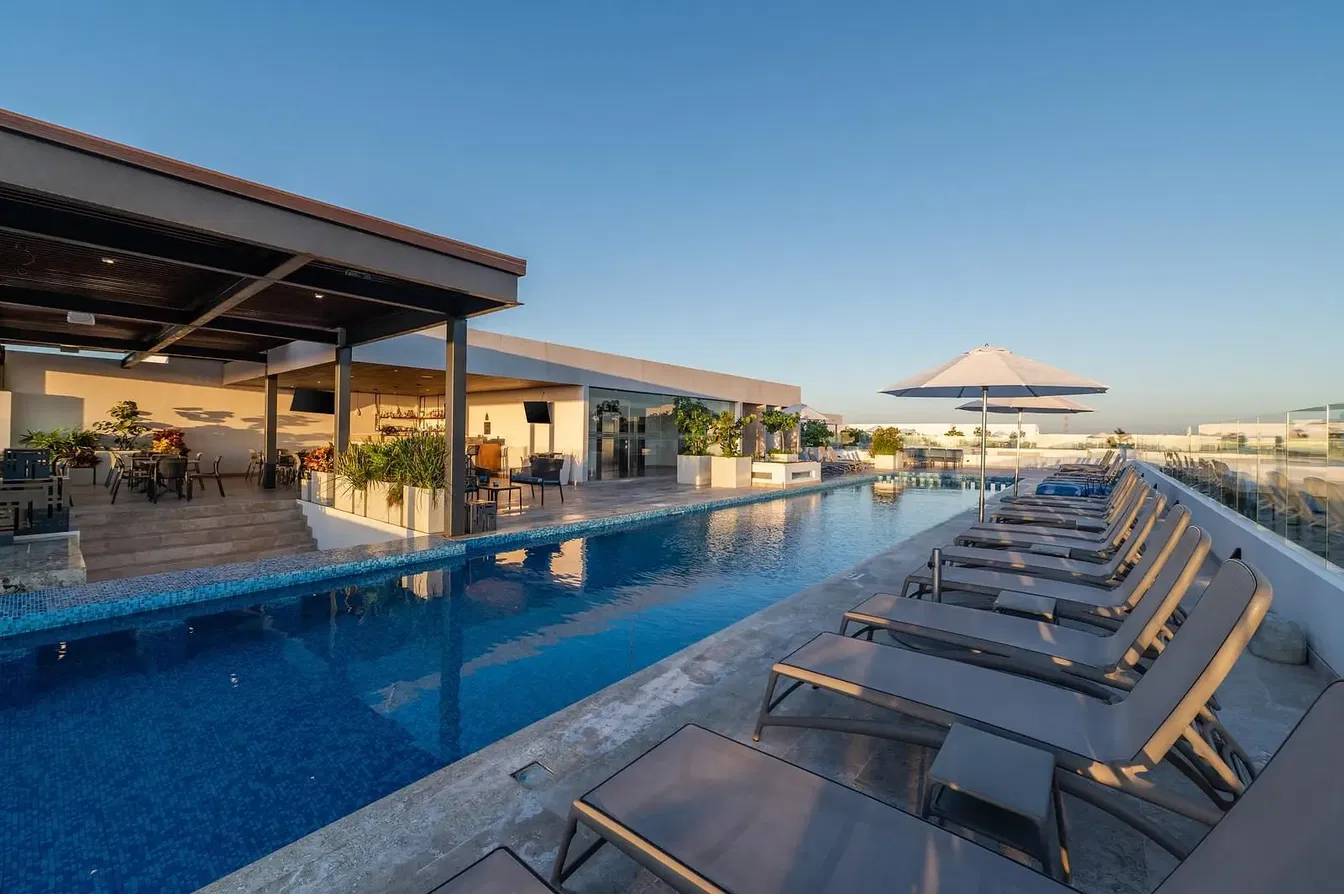 Terasa; výhled, přirozené světlo