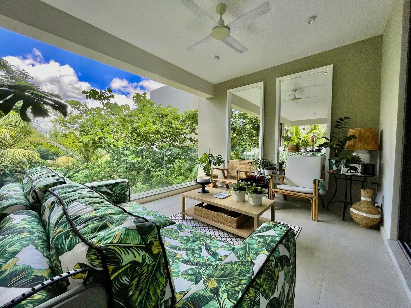 Wohnzimmer; blick, tageslicht, rustikaler stil