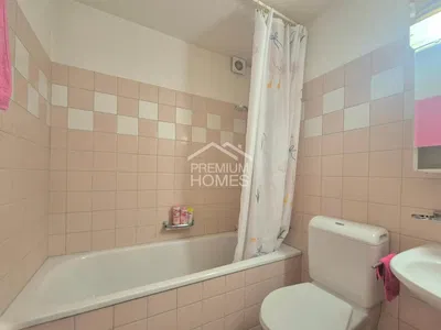 Μπάνιο; πλακάκια, ανακαινισμένο, φυσικό φως, μοντέρνο στυλ