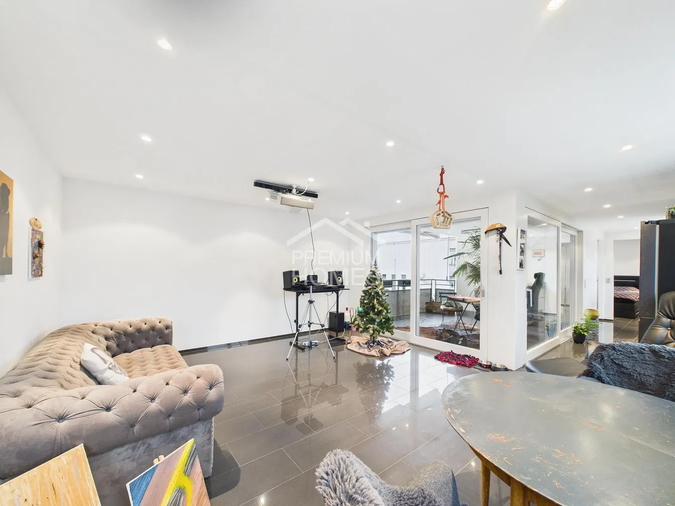 Sala de estar; luz natural, estilo moderno