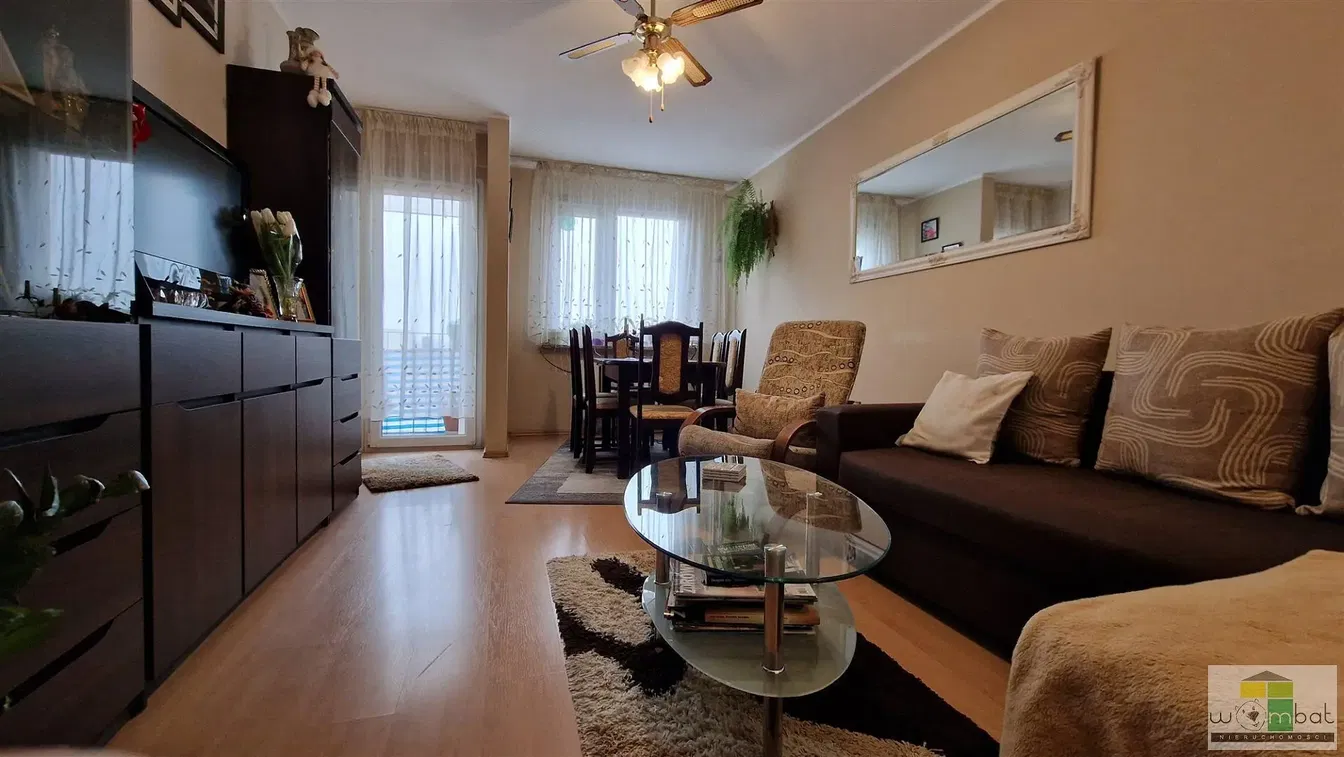 Дневна соба; природно светло, модерни стил