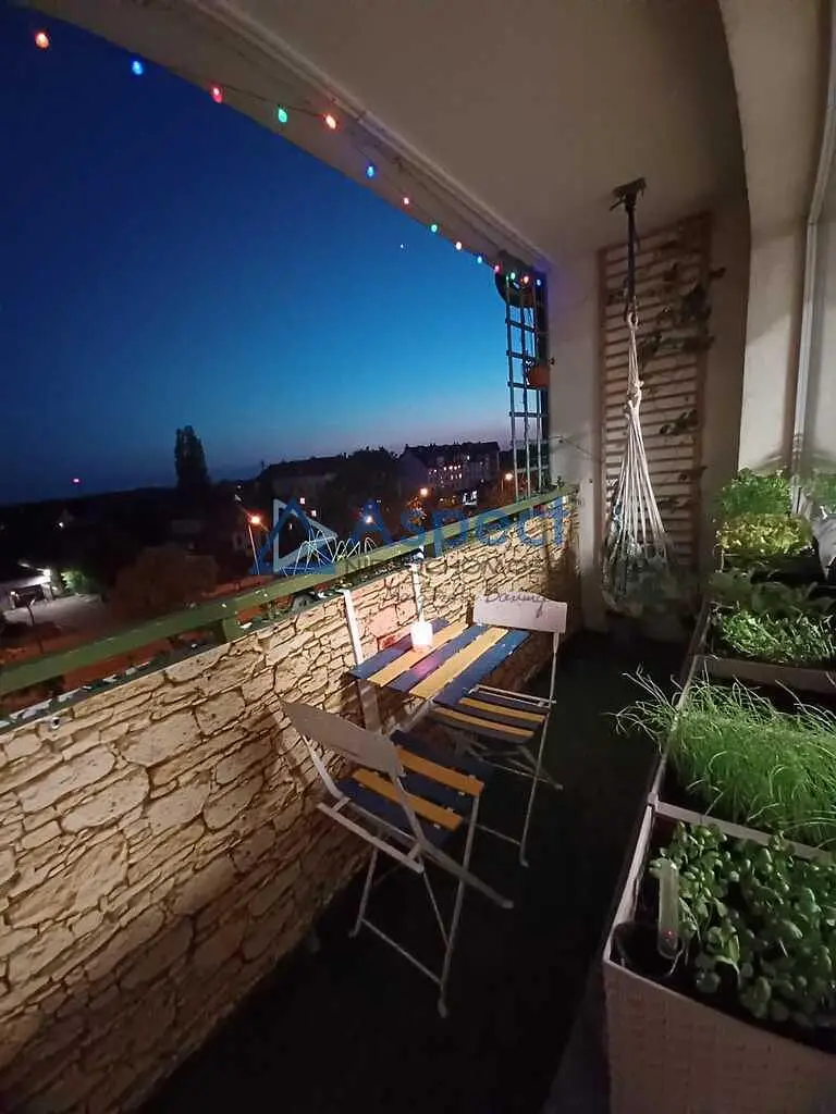 Balkon; pogled, prirodna svjetlost