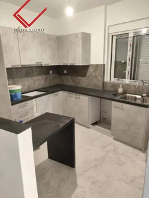 Cuisine; électroménager, rénové, carrelage