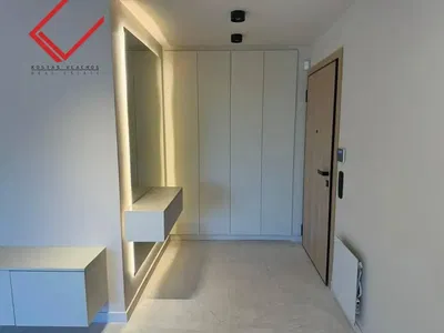 Vestiaire; rénové, style moderne