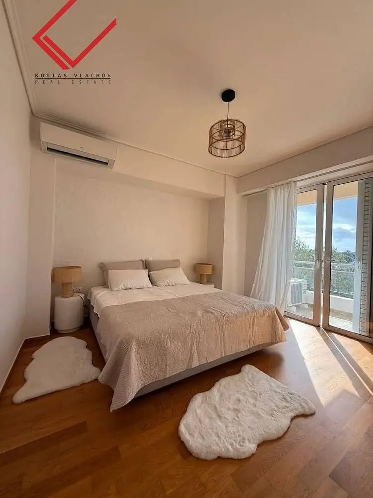 Chambre; lumière naturelle, parquet