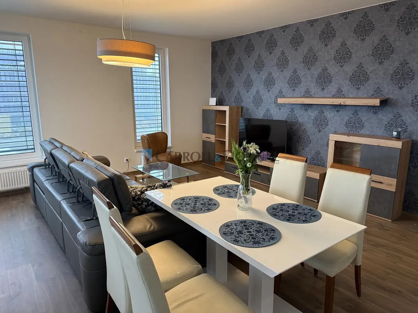 Wohnzimmer; moderner stil, tageslicht, holzboden