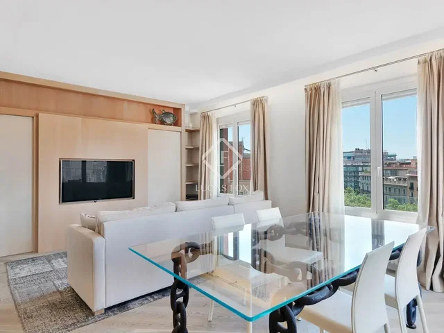 Soggiorno; vista, luce naturale, stile moderno