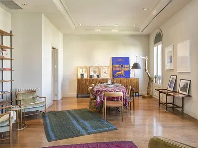 Oturma odası; doğal ışık, modern stil