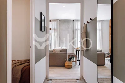 Oturma odası; doğal ışık, modern stil