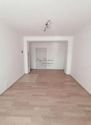 Sonstiges; holzboden, tageslicht