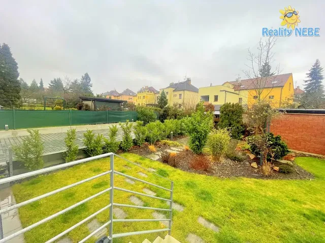 Хол; гледка, естествена светлина, модерен стил