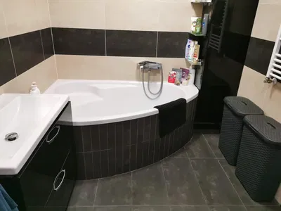 Cuisine; électroménager, parquet, lumière naturelle, style moderne