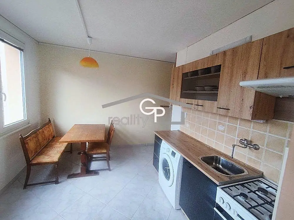 Kitchen; kitchen appliances, wood floor, natural light, modern style