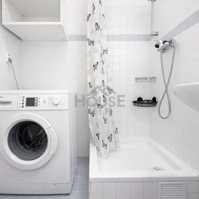 Kuchnia; sprzęt kuchenny, podłoga drewniana, światło dzienne, styl nowoczesny